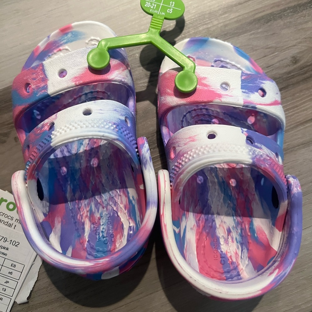 Marbled Croc Sandals 5C